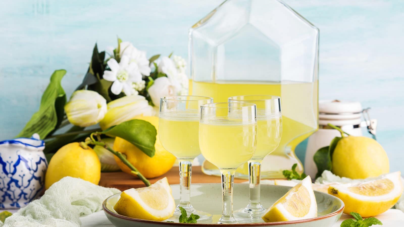 You are currently viewing Limoncello – the Italian lemon liqueur